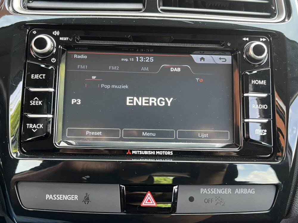 Mitsubishi ASX 2.0 Intense // NAVI // CAMERA // CLIMA // CRUISE // APPLE CARPLAY / ANDROID AUTO // STOELVERWARMING