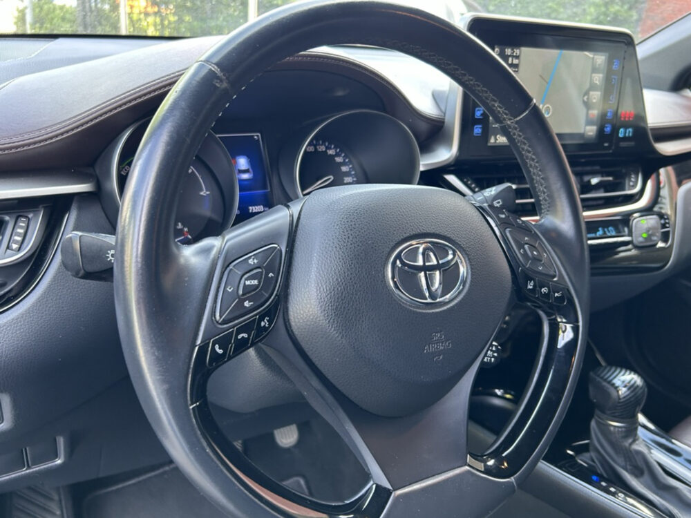 Toyota C-HR 1.8 Hybrid Executive // FULL LED // NAVI // CAMERA // CLIMA