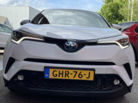 Toyota C-HR 1.8 Hybrid Executive // FULL LED // DODEHOEK // NAVI // HALF LEDER // ADAP. CRUISE // JBL AUDIO // KEYLESS //