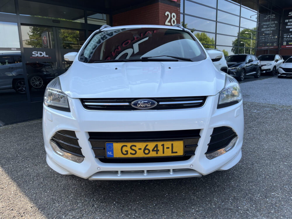 Ford Kuga 1.5 Titanium Plus // CAMERA+SENSOREN // CRUISE // CLIMA // STOELVERWARMING // TREKHAAK //