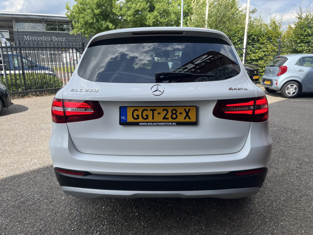 Mercedes-Benz GLC 250 4MATIC Business Solution //FULL LED //VOL LEDER // NAVI // ELEK. STOELEN // STOELVERWARMING //