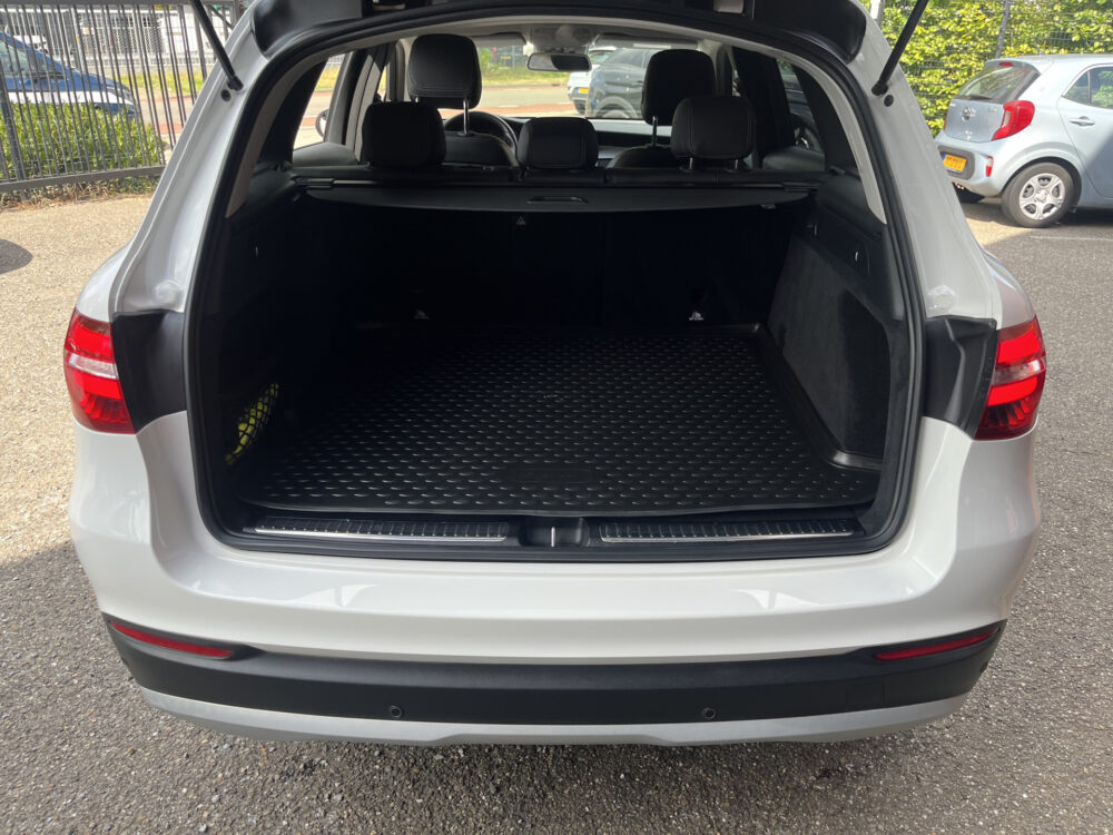 Mercedes-Benz GLC 250 4MATIC Business Solution //FULL LED //VOL LEDER // NAVI // ELEK. STOELEN // STOELVERWARMING //