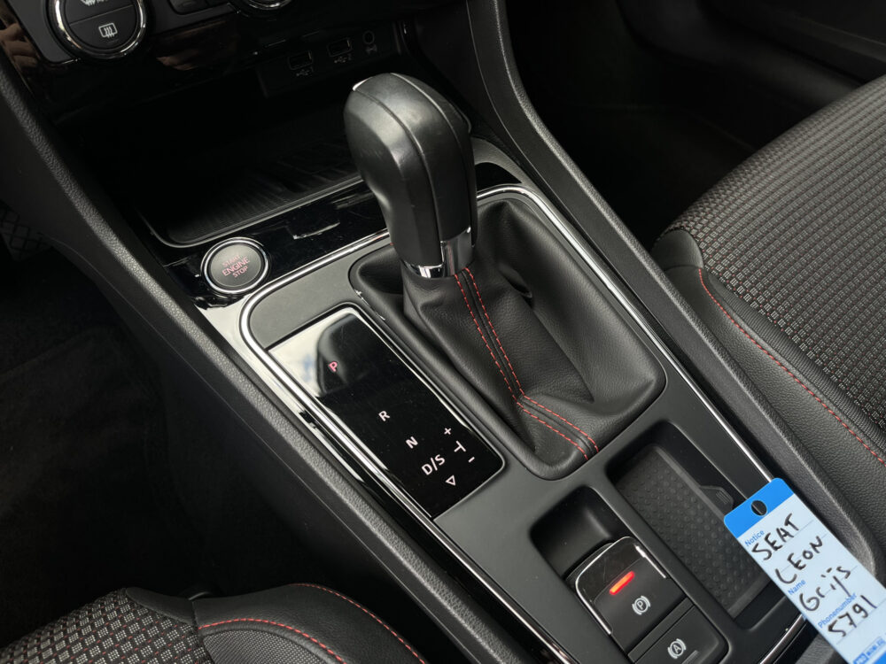 SEAT Leon 1.5 TSI FR Business Intense // DIGITAL COCKPIT // FULL LED // ANDROID // APPLECARPLAY // CAMERA