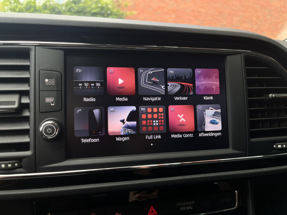 SEAT Leon 1.5 TSI FR Business Intense // DIGITAL COCKPIT // FULL LED // ANDROID // APPLECARPLAY // CAMERA