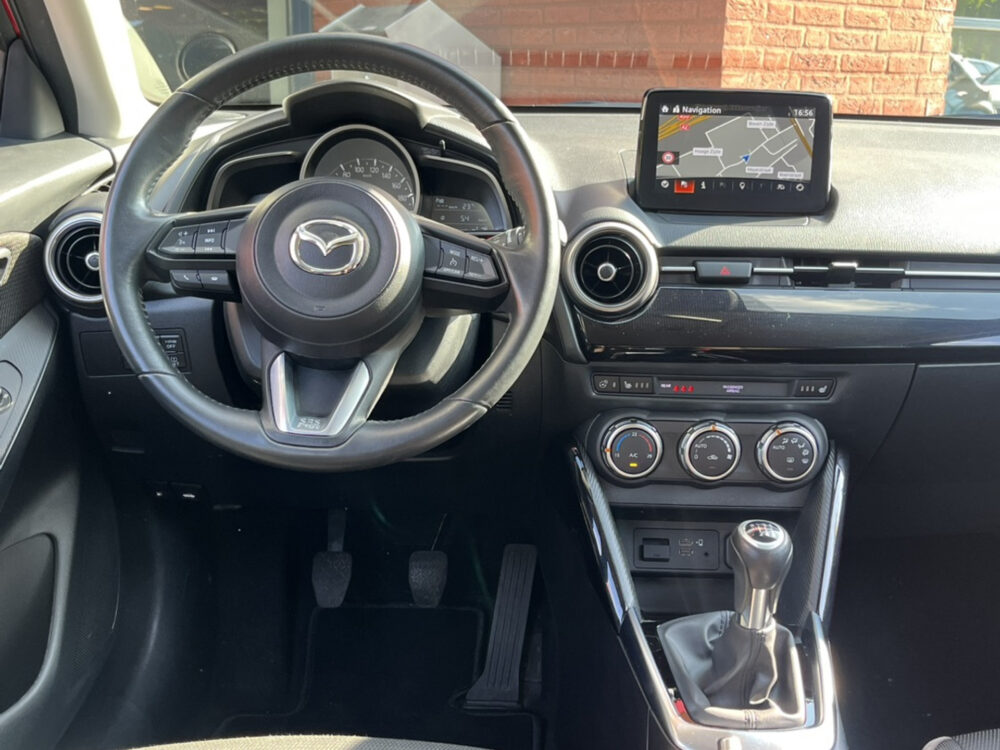 Mazda 2 1.5 Skyactiv-G Hybrid Luxury // FULL LED // NAVI // CLIMA // CAMERA