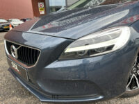 Volvo V40 2.0 T2 Momentum // FULL LED // NAVI // PDC // CLIMA