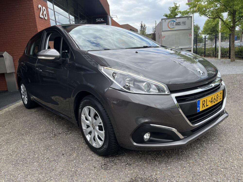 Peugeot 208 1.2 PureTech Blue Lion // DEALER ONDERHOUDEN // NAVI // PDC // CRUISE // AIRCO //