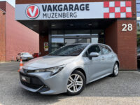 Toyota Corolla 1.8 Hybrid Dynamic // FULL LED // ADAP. CRUISE // NAVI+CARPLAY // CAMERA // STOELVERWARMING //