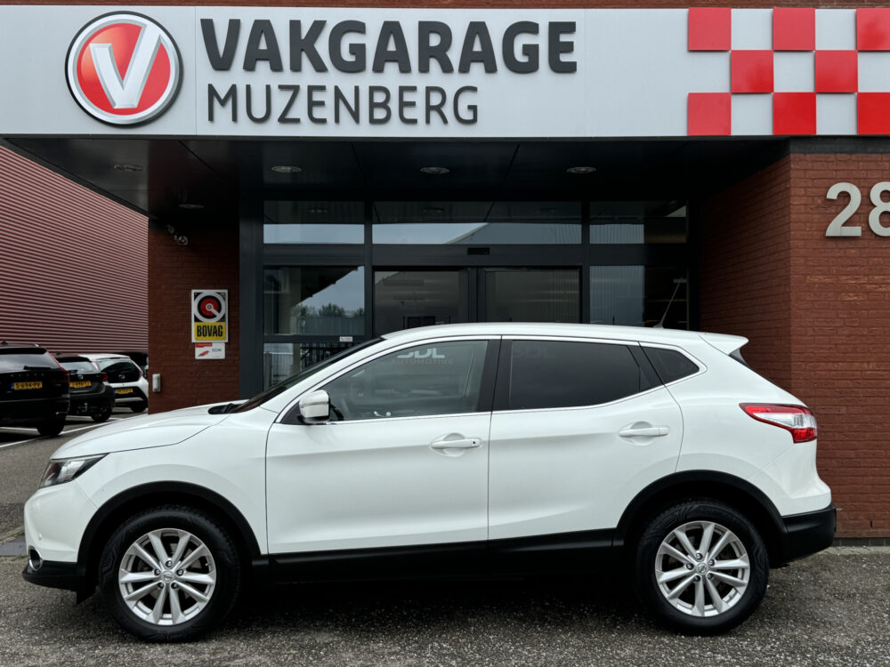 Nissan QASHQAI 1.2 Acenta // CRUISE // CLIMA // STOELVERWARMING // LICHT METALEN VELGEN