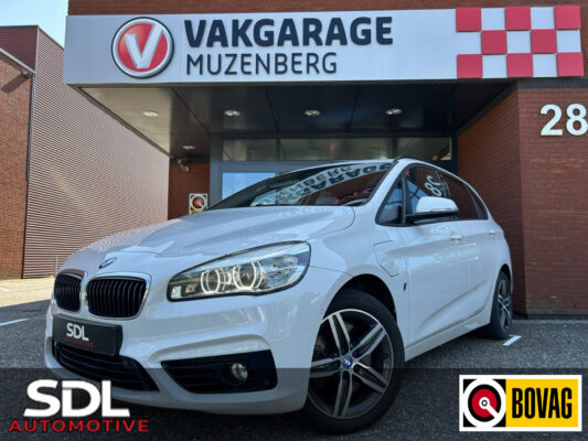 BMW 2 Serie Active Tourer 225xe iPerformance High Executive // HEAD-UP // FULL LED // CAMERA // NAVI