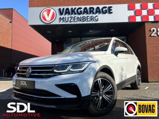 Volkswagen Tiguan 1.4 eHybrid Life Edition // FULL LED // ERGO/MASSAGE STOELEN // CARPLAY // CAMERA