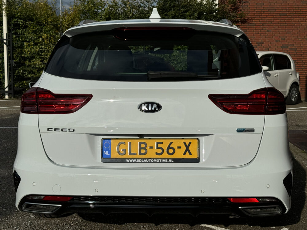 Kia Ceed Sportswagon 1.6 GDI PHEV DynamicLine // FULL LED // NAVI // CAMERA // APPLE CARPLAY/ ANDROID AUTO