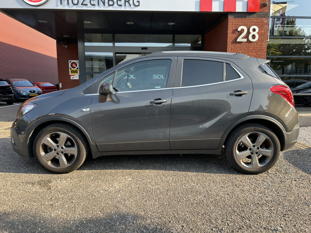 Opel Mokka 1.4 T Innovation // LEDER // CAMERA // NAVI // SCHUIF/KANTELDAK // TREKHAAK!!