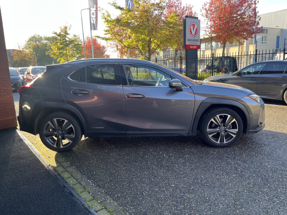 Lexus UX