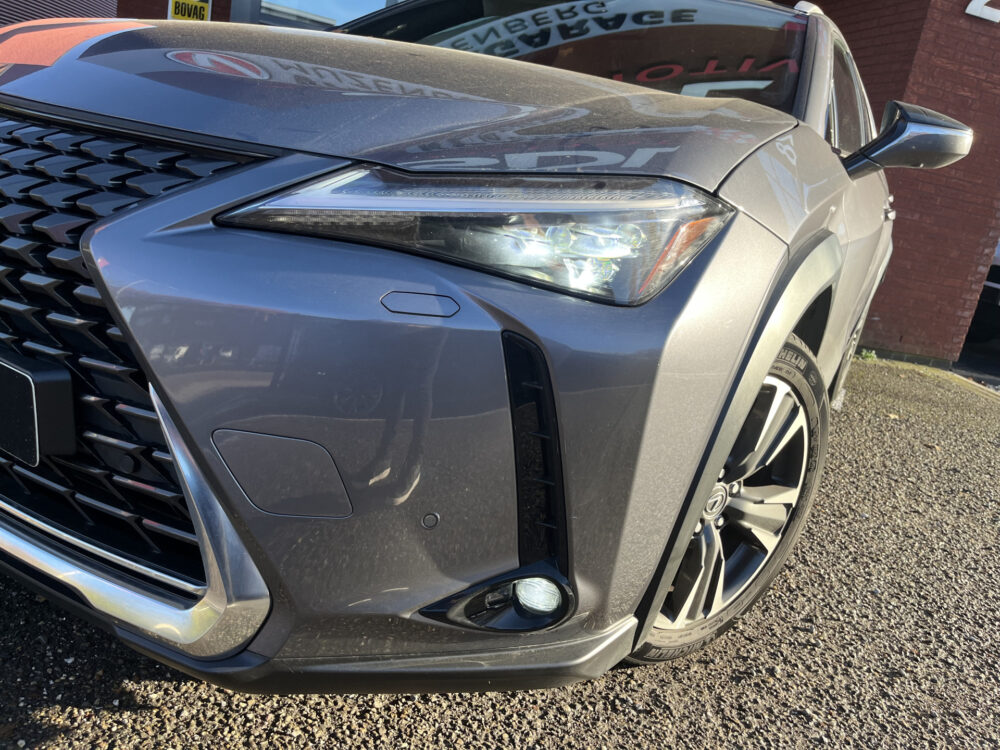 Lexus UX