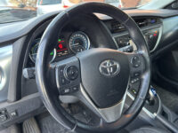 Toyota Auris Touring Sports