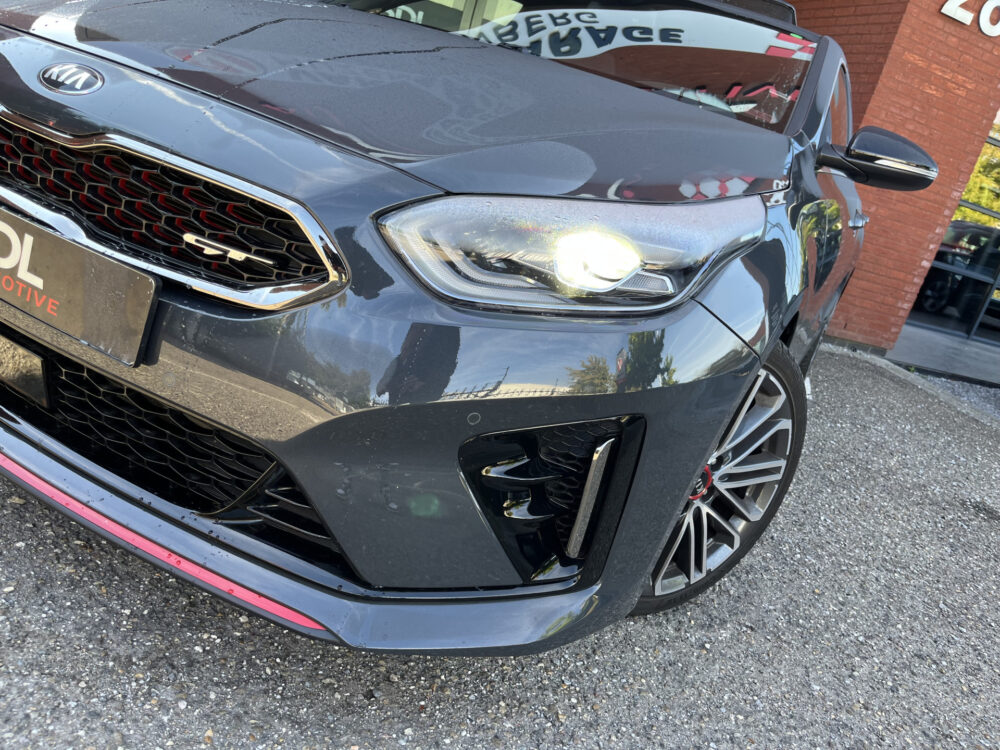 Kia ProCeed