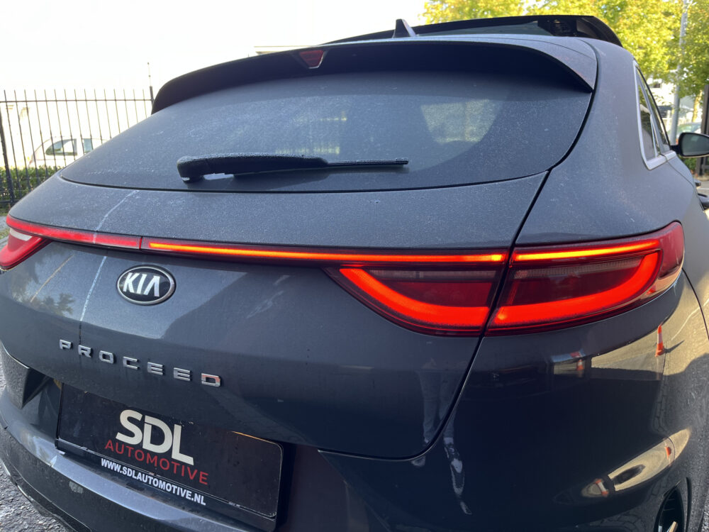 Kia ProCeed
