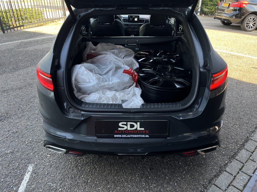 Kia ProCeed