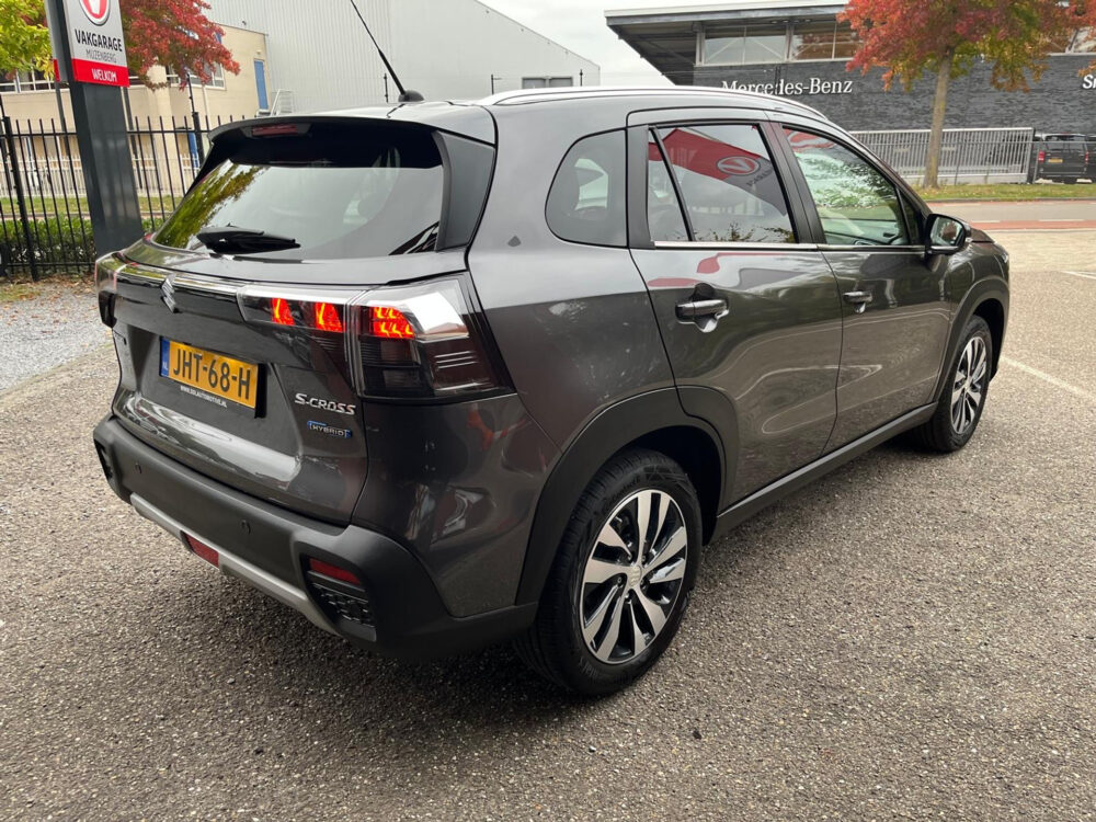 Suzuki S-Cross