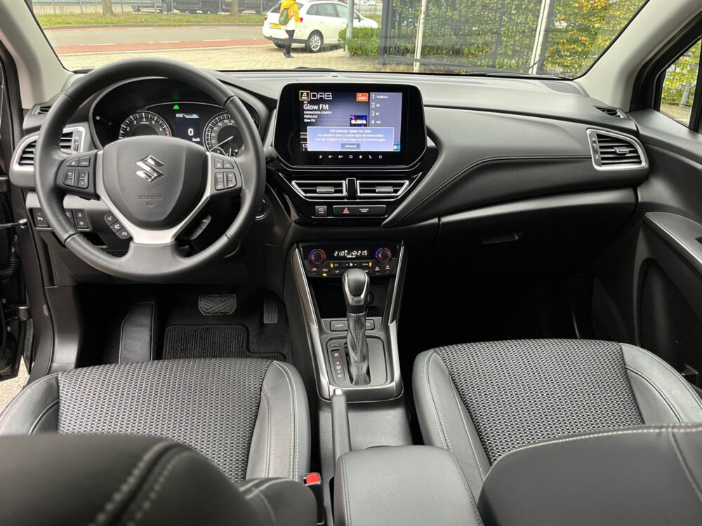Suzuki S-Cross