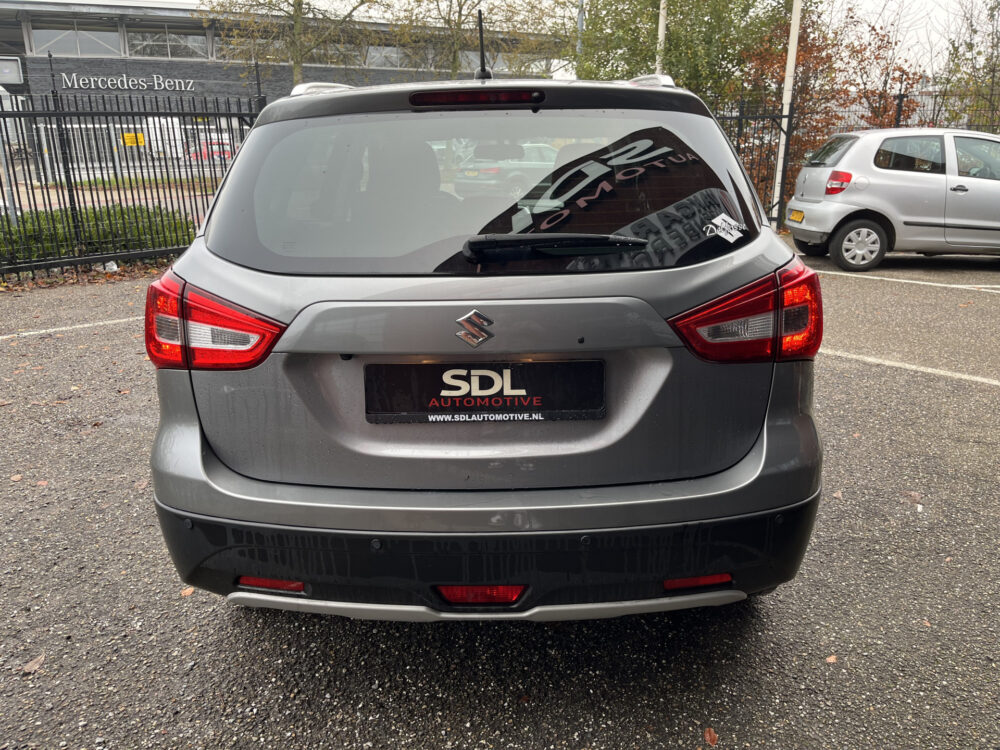 Suzuki S-Cross