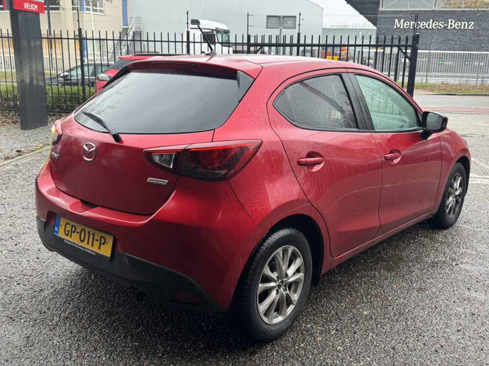 Mazda 2