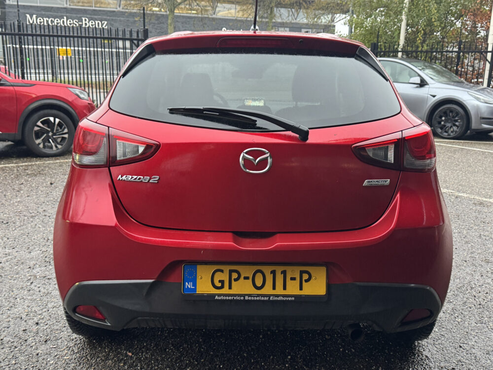 Mazda 2