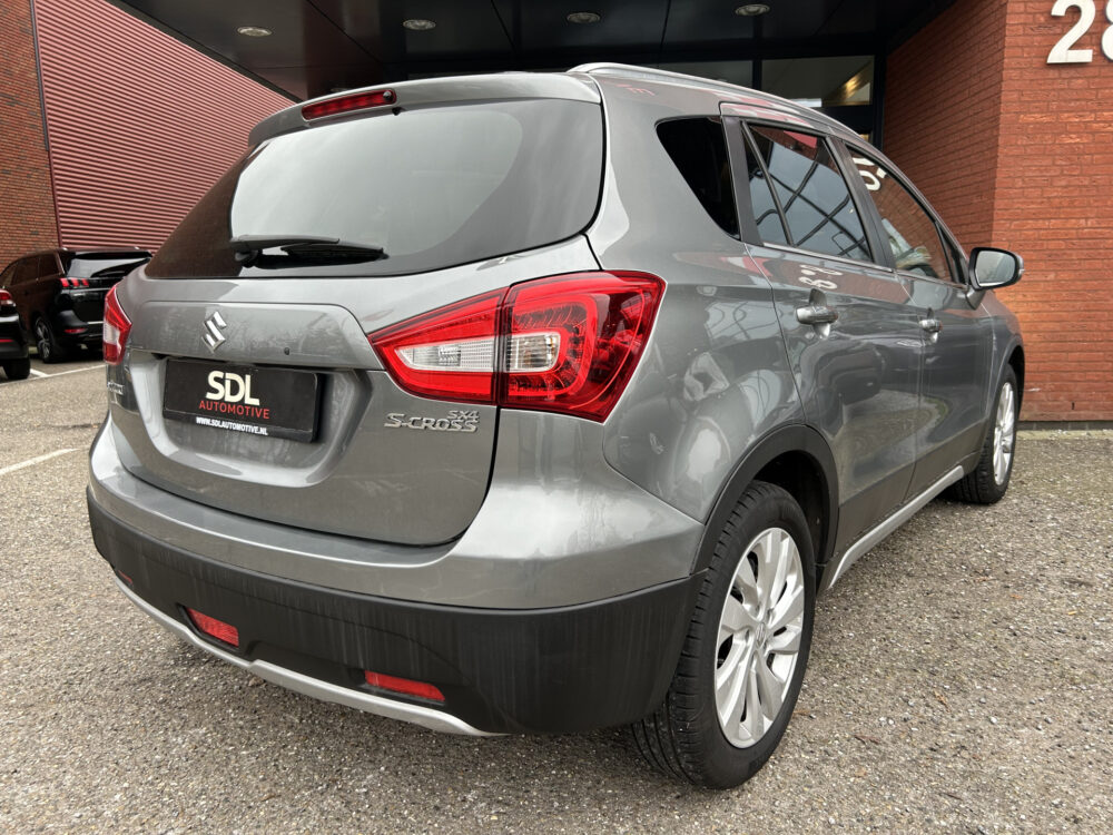 Suzuki S-Cross
