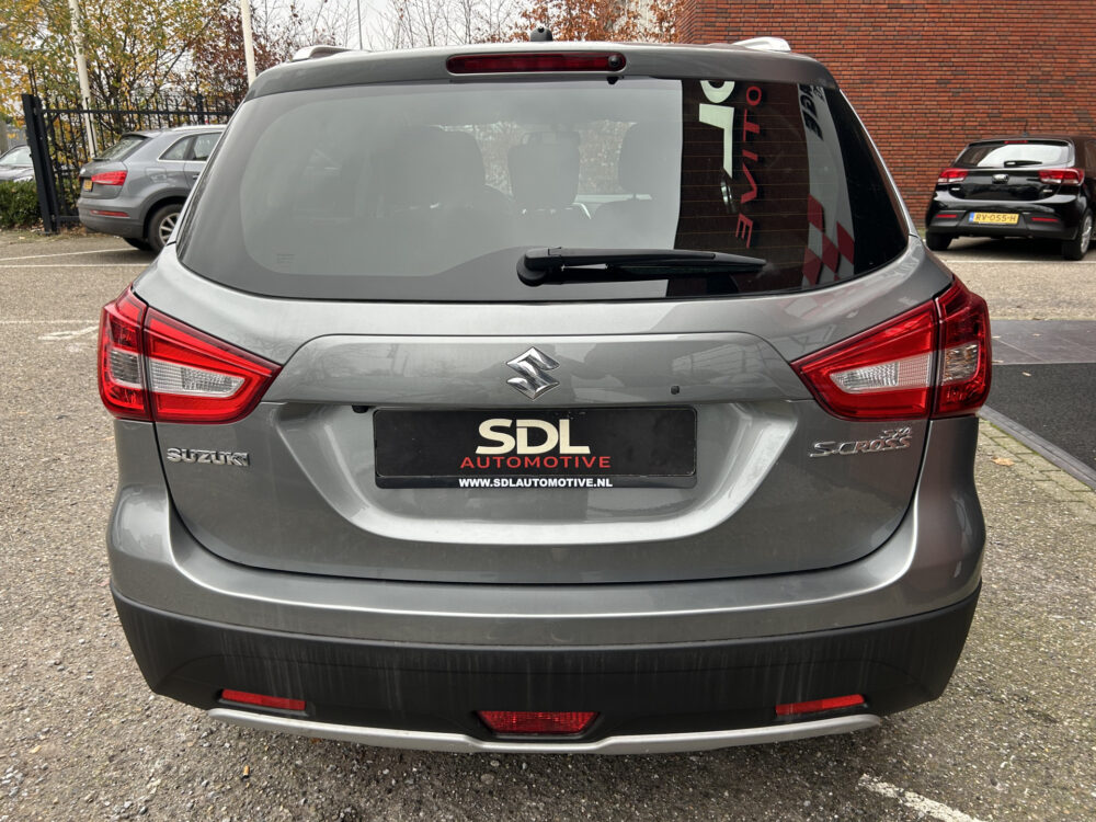 Suzuki S-Cross