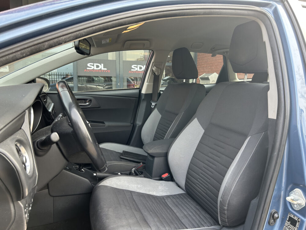 Toyota Auris Touring Sports