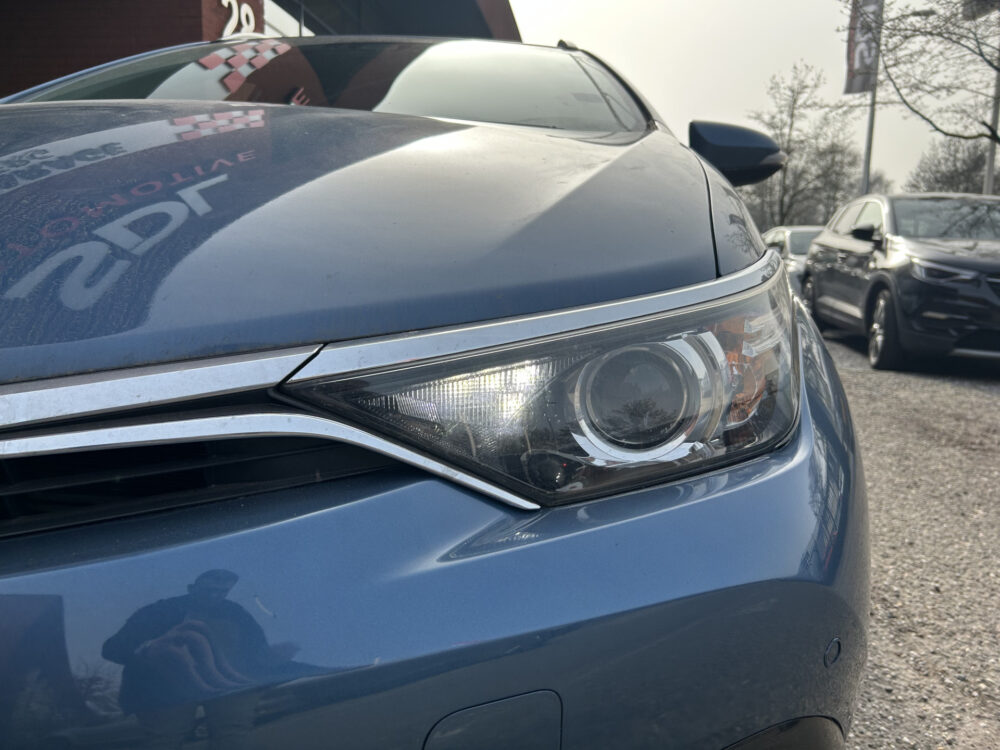 Toyota Auris Touring Sports