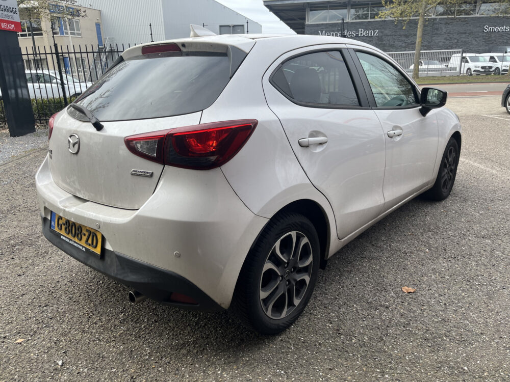 Mazda 2