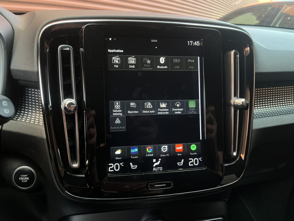 Volvo XC40