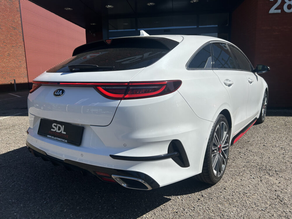 Kia ProCeed