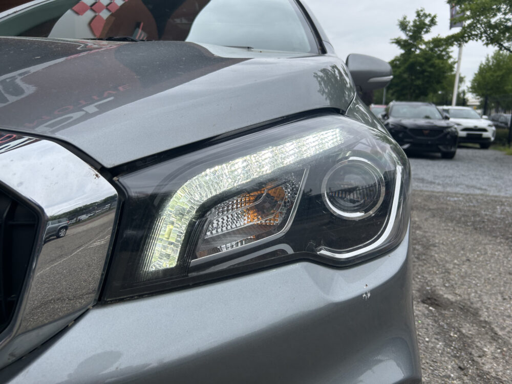 Suzuki S-Cross