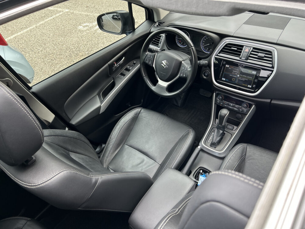 Suzuki S-Cross