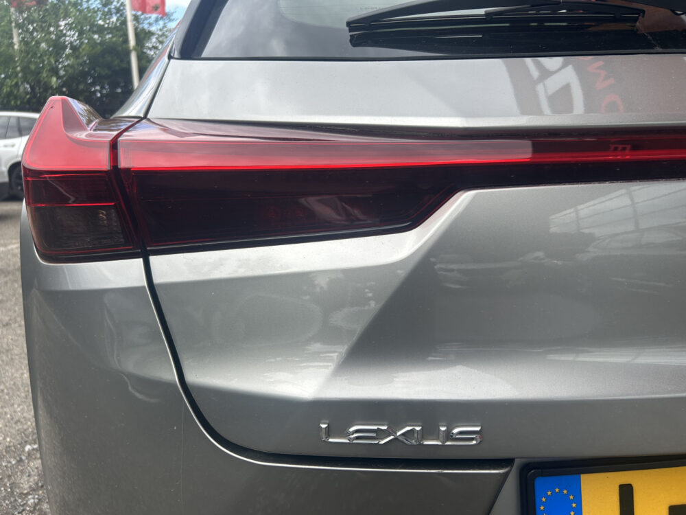 Lexus UX