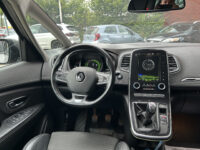 54523297-renault-scenic-2017