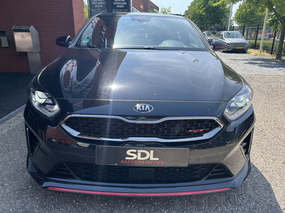 Kia ProCeed