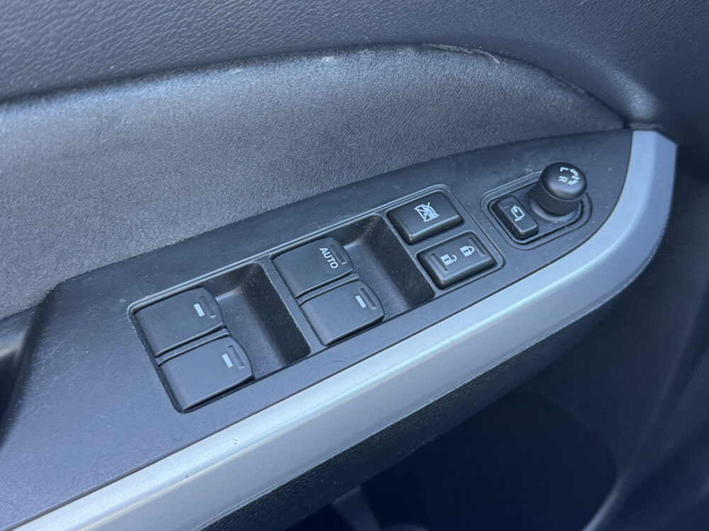 55503155-suzuki-vitara-2015