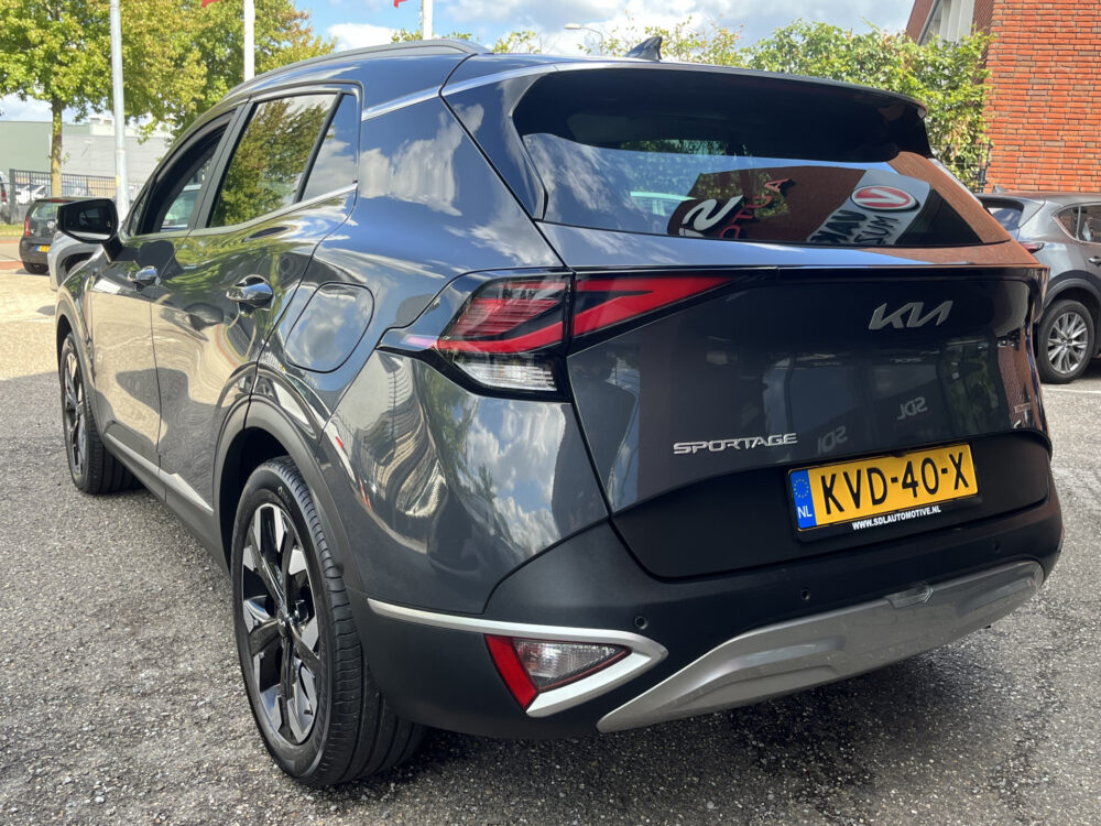 55945221-kia-sportage-2022