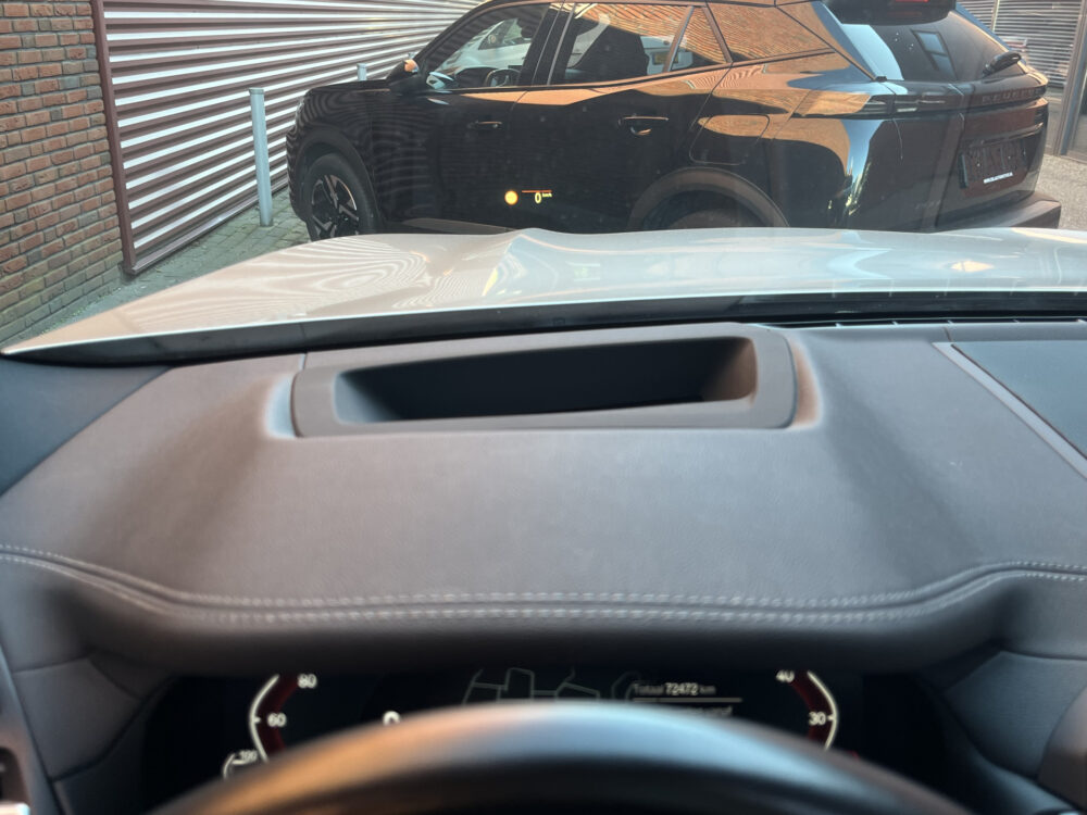 55949818-bmw-ix3-2022