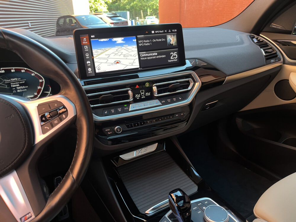 55949818-bmw-ix3-2022