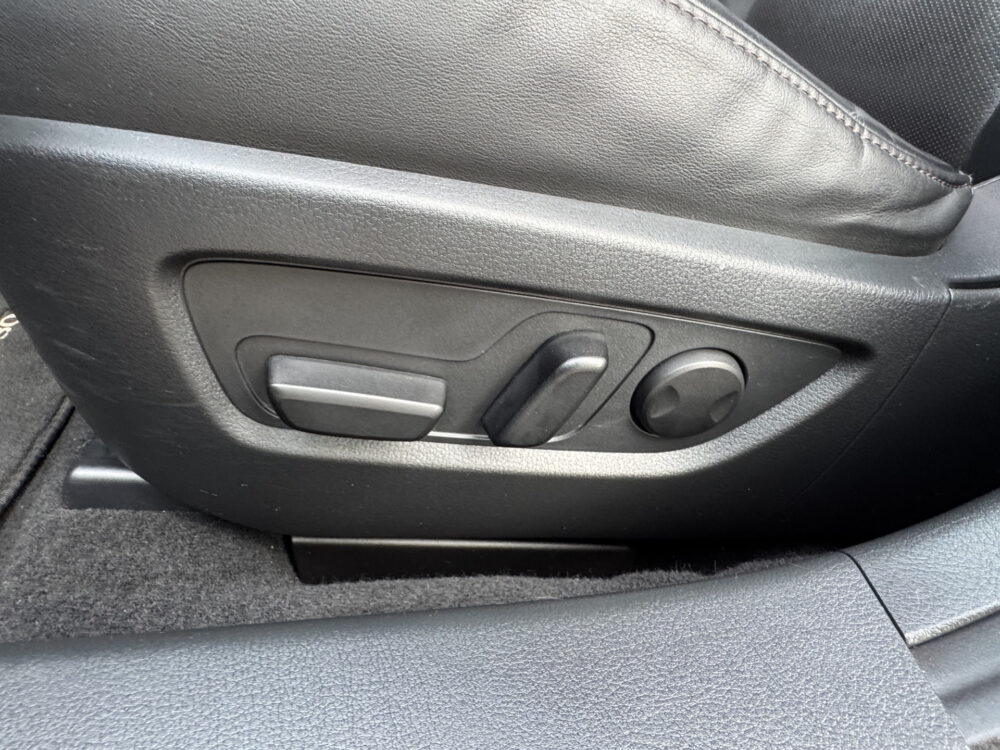 55964088-mazda-cx-30-2020