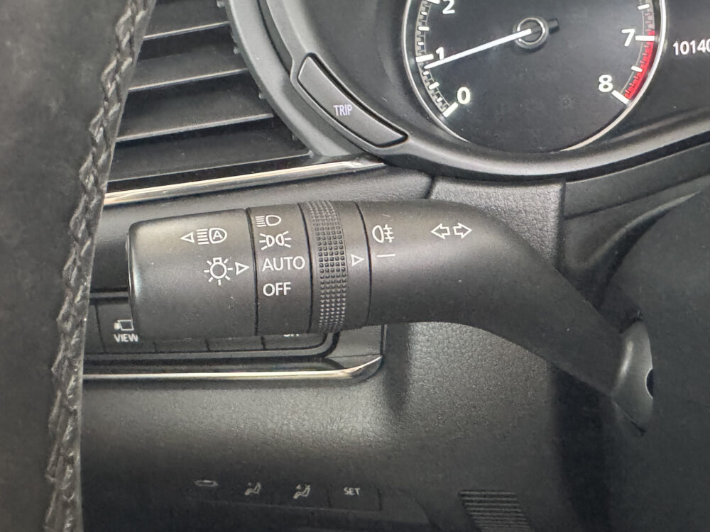55964088-mazda-cx-30-2020