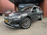56194232-audi-e-tron-2022