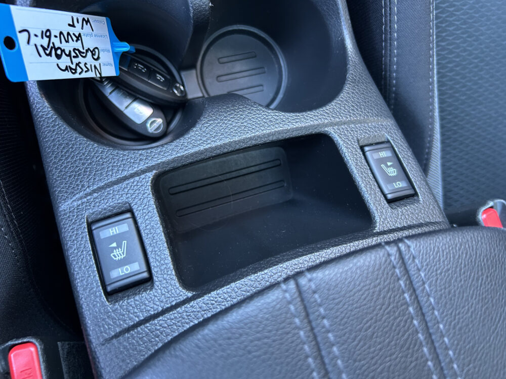 56243411-nissan-qashqai-2021