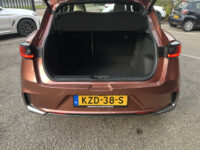 56257844-lexus-lbx-2025