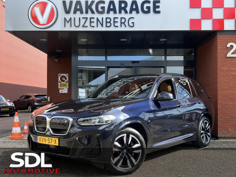 56280118-bmw-ix3-2022